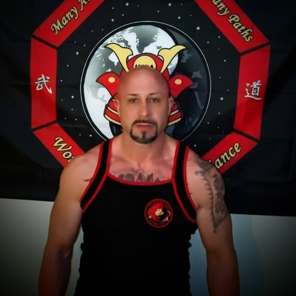 Meet your Posher, Brian - Picture 2 of 4